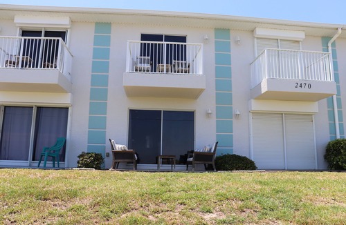Ormond-by-the-Sea House | Beautiful Oceanfront 2 Bed 1.5 Bath Condo, Attached Garage & Pool 28 Day Minimum