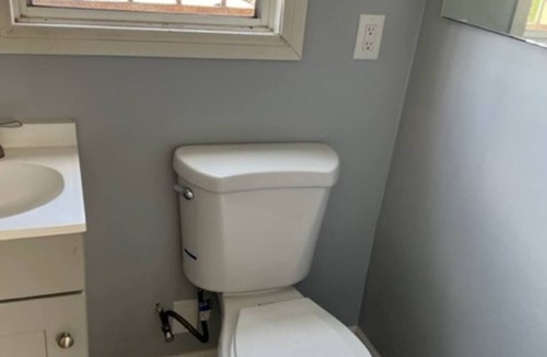 Los Angeles Apartment | Beautiful private upstairs studio close to USC, LAX, SOFI, BMO
