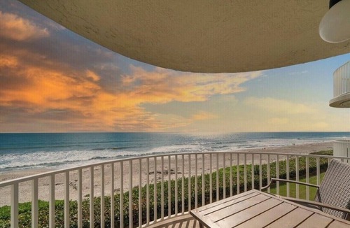 Indian Harbour Beach Condo | Beautiful Oceanfront Condo