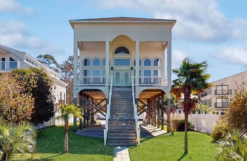 Fairhope House | Beautiful Water Front Home in Historic Fairhope