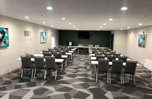 Lafayette Hotel | Best Western Plus Lafayette Vermilion River Inn & Suites