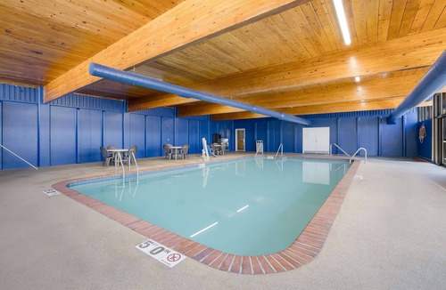 Marinette Hotel | Best Western Riverfront Inn