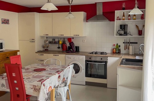 Formigny House | Between history and the sea Gite UTAH in Basse-Normandie