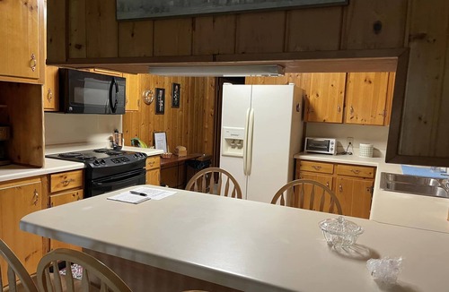 Donalsonville House | Between the city and Lake Seminole. Close to several boat landing