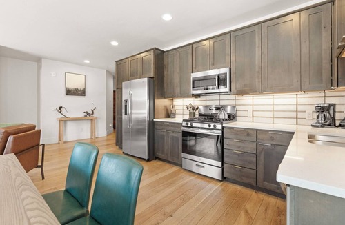 Silverthorne Apartment | Bf3203s2