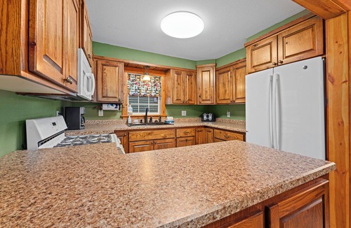 Arbor Vitae House | Big Arbor Vitae Lakefront , Sandy lake bottom, AC