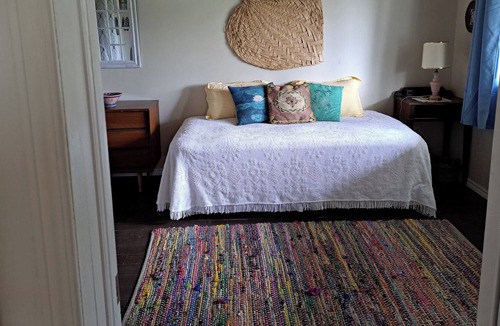 Bancroft House | Big, rustic cottage with all the amenities. Pet Friendly! Jet tub! Fire Pit!