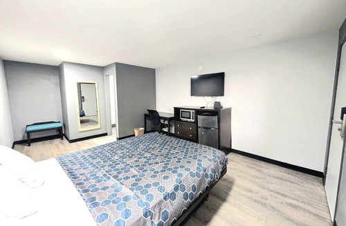 Muncie Hotel | Blisspoint Inn Muncie