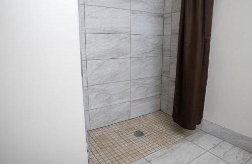 Marion Hotel | BlissPoint Inn & Suites Marion