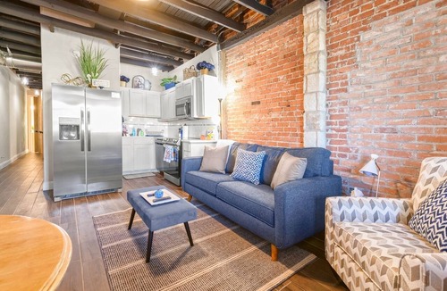 Baird Apartment | Blu Baird