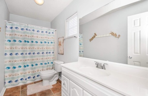 Surfside Beach House | Blue Wave - 100 Steps to sand Less than 1min walk