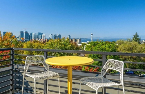 Capitol Hill Apartment | Blueground | Capitol Hill, view, nr Volunteer Park
