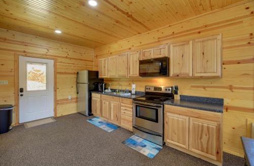 Draper Apartment | Boat, Fish, Swim! Draper Unit w/Lake-View Deck