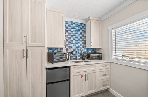 Orlando Beach Condo | Boathouse Inspired Riverfront Villa- Steps from Private Beach Access, Fire Pit, & BBQ Grills 🚤🌊