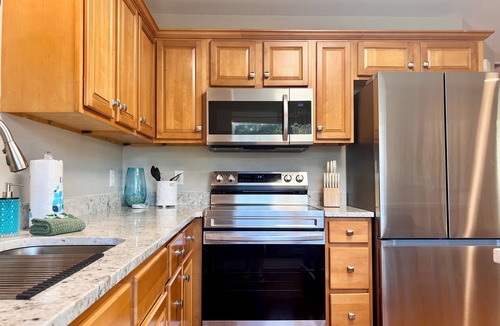 Foley House | Bon Secour Cottage - Riverfront near Gulf beaches, sports complex, Wharf, OWA