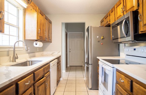 Ocean Springs House | Booth Circle Retreat - near downtown Ocean Springs & beaches