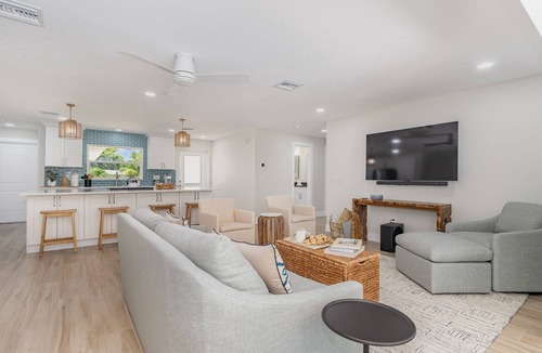 Golden Beach Estates House | Brand New Luxury House near the Beach