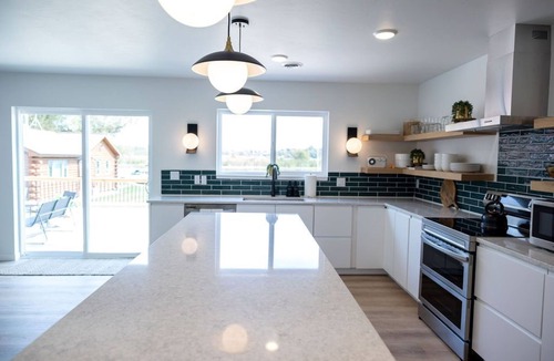 Campbellsport House | Brand new Modern, 6 bedroom waterfront home on a beautiful Long Lake.