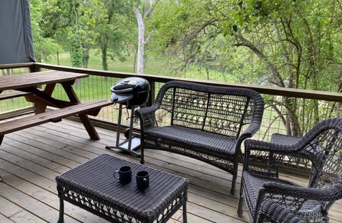 Sutherland Springs Cabin | Brand new waterfront Cabin with many amenities: Pool, hot tub & kayaking. - RC6