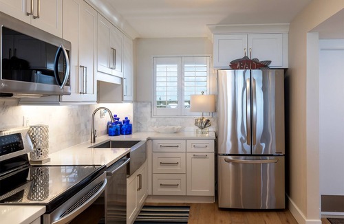 New Smyrna Beach Condo | Breathtaking Panoramic Ocean Views !