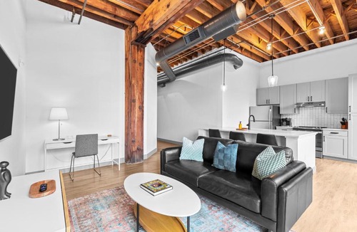 Downtown St. Louis Apartment | Brick & Bed Riverfront Lofts, G 201