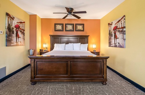 Crawfordville Hotel | Bridal Elegance Awaits – Romantic Suite at Wildwood Inn, Crawfordville
