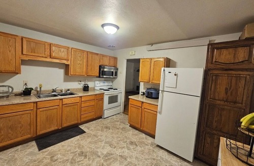 Rapid City House | Bright & Comfortable 2BR Retreat Great Location Perfect Short Stay