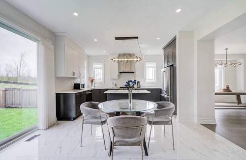 East Gwillimbury House | Bright New 5BR 4BA Sweet Home