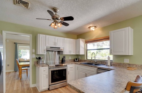 Tavares House | Bright & Spacious Tavares Home w/ Boat Dock!
