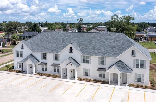 Lake Charles House | Bright Townhouse Downtown Lake Charles
