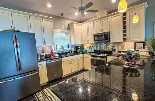Carrabelle House | Brightwaters Getaway – Beachfront 3BR/2BA, Pet-Friendly – New Listing!