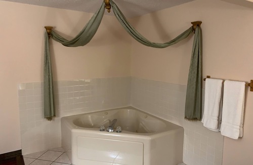 Nevada Hotel | Budgetinn & Suites