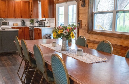 O Brien Cabin | Burnt Pine Ranch - Springs Retreat. 100 year old secluded rustic farm cabin.