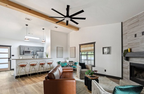Graford Cabin | Cabin 7: Sweetest Escape
