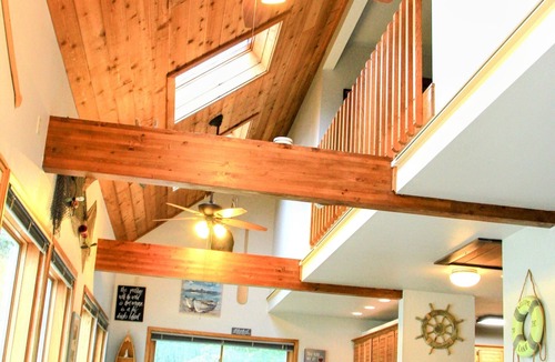 Redgranite House | Cabin Fever! Bully's Pearl Lake, WIFI Netflix