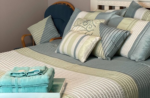 Northwest Pensacola House | “Calm Seas” Private bedroom, Private Bathroom, pool, and nearby beaches