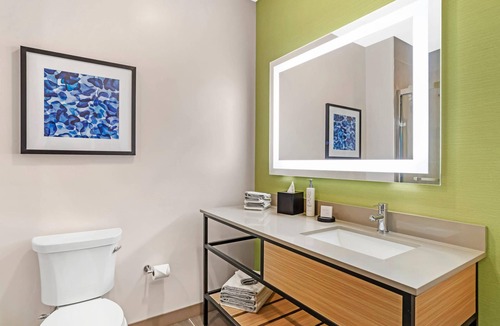 Euless Hotel | Cambria Hotel Euless - DFW Airport South