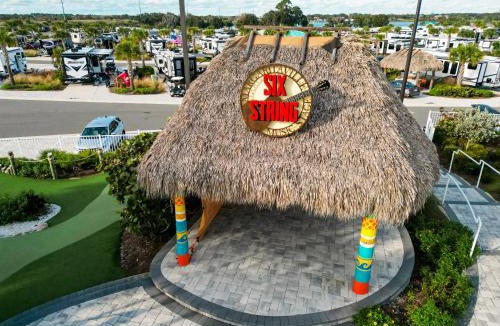 Auburndale Resort | Camp Margaritaville Auburndale RV Resort and Cabana Cabins