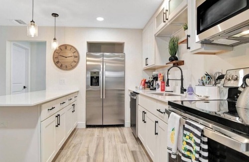 Cape Caneveral Beach Gardens Condo | Cape Ten 🏡