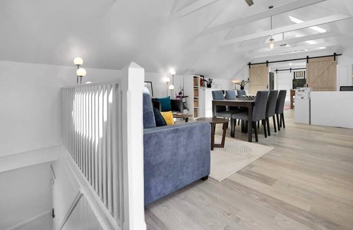 Capitola Apartment | Capitola Village Work-Live Loft - Pet Friendly