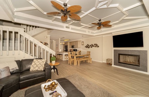 Indialantic Condo | Captivating & Spacious 2 primary suites/2.5 bath Oceanfront Condo