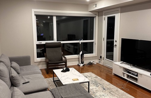 Alta Vista Apartment | Captivating Three-Bedroom Apartment with Spectacular Windows
