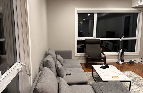Alta Vista Apartment | Captivating Three-Bedroom Apartment with Spectacular Windows
