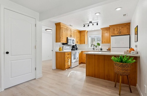 Logan House | Casa Cliffside Zone 2: Animal Friendly, Spacious Escape w/Private Yard