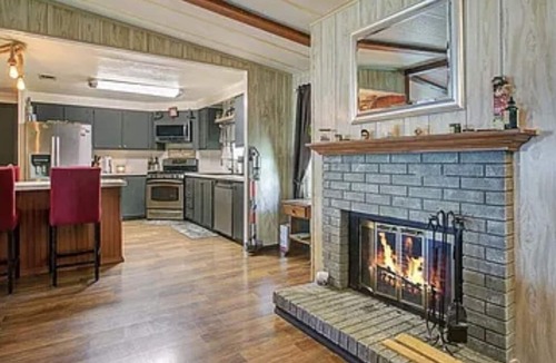 Astor House | Casa De Vino is perfect for your Waterfront Get Away