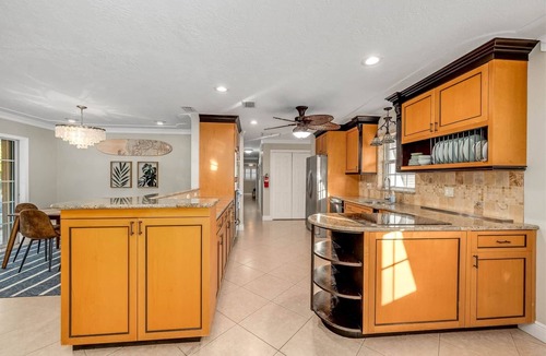 Melbourne Beach House | Casa del Cielo-private 4/3 with heated pool, rocket views, walk to beach!