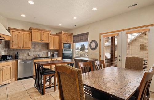 Wolf Creek House | Cascade Ridge Retreat C506 | Game Rm | Hot Tub