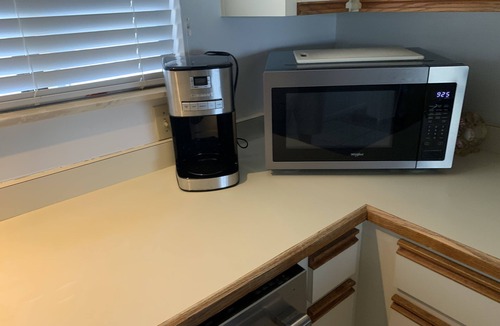 Bethune Beach Condo | Cedar Island 2-bedroom 2 Bath condo on Indian River, Docks, wildlife, fishing!