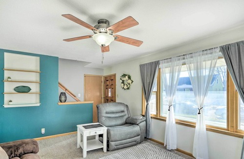 Cedar Rapids House | Cedar Rapids Home ~ 3 Mi to Dtwn!