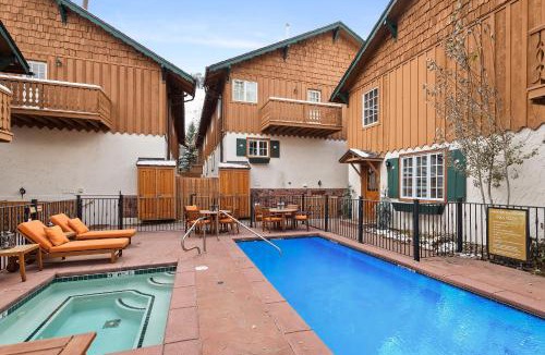 Downtown House | Central AC, Updated 4 BR, 4-5 BA Townhouse, Pool